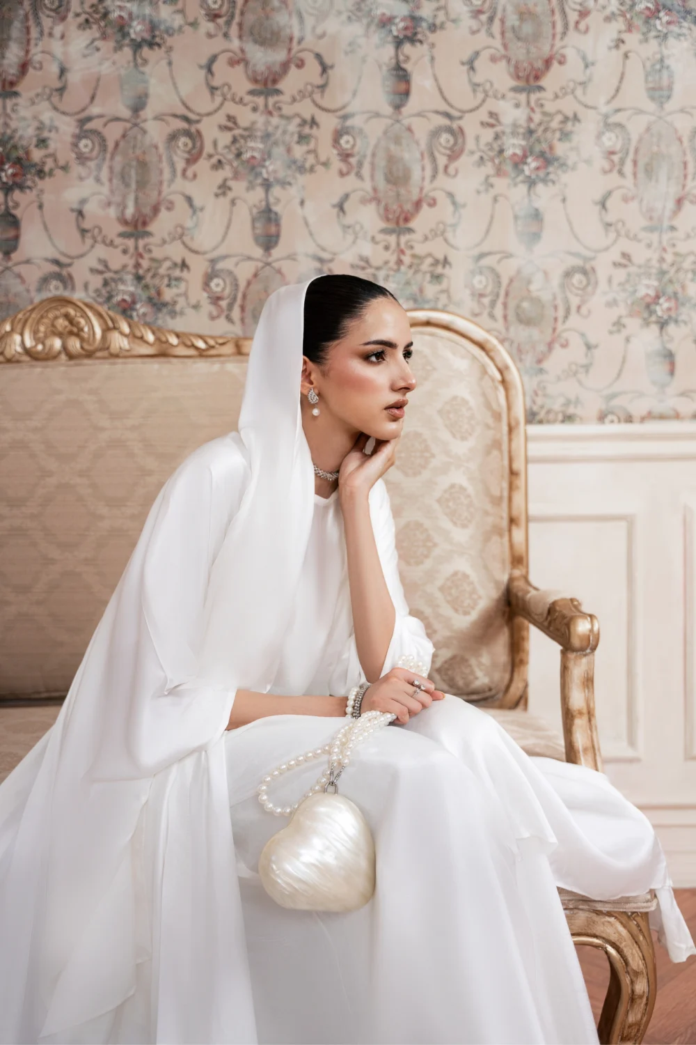 Amira